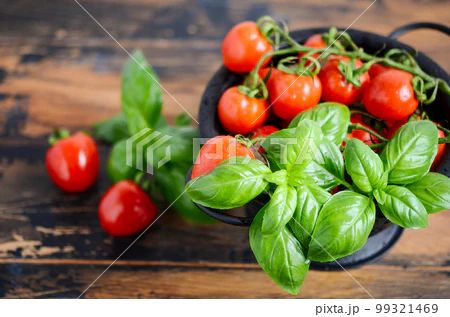 Cherry Tomato & Basil Pizza Seeds Pack (1 Pack)